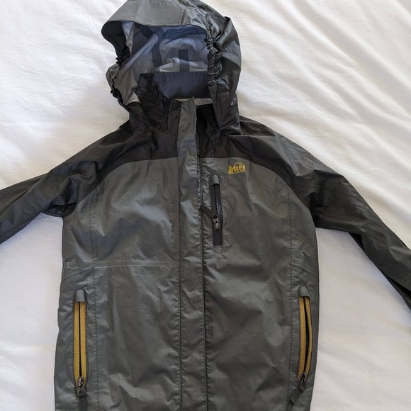 REI Jackets & Coats Rei Rainwall Jacket Boys S 8 Poshmark